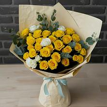 Букет цветов из:  Розы в Махмуде-Мектебе