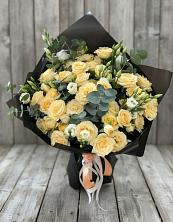 Букет цветов из:  Розы и Лизиантусы в Махмуде-Мектебе