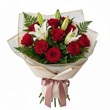 Букет цветов из:  Лилии и Розы в Махмуде-Мектебе