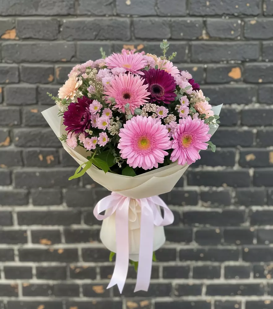 Букет цветов из: Герберы и Хризантемы в Махмуде-Мектебе