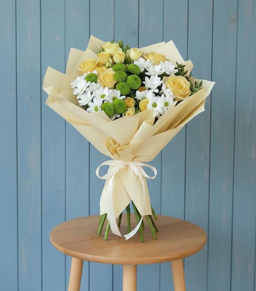 Букет цветов из: Хризантемы и Розы в Махмуде-Мектебе