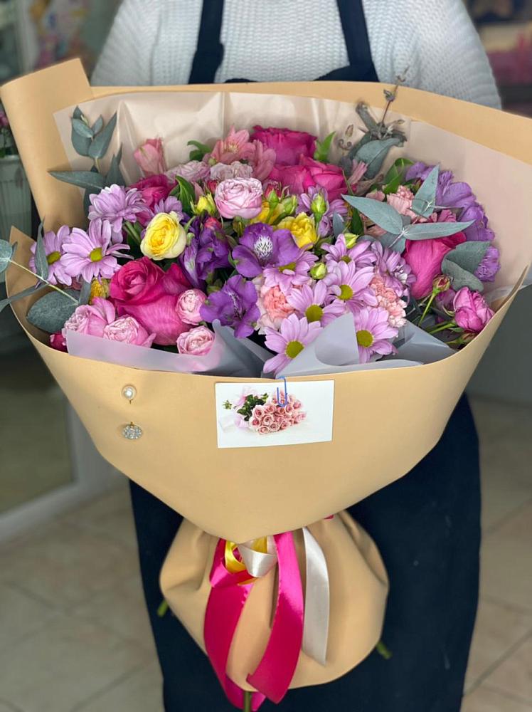 Букет цветов из: Хризантемы, Гвоздики и Альстромерии в Махмуде-Мектебе