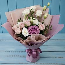 Букет цветов из:  Розы и Лизиантусы в Махмуде-Мектебе