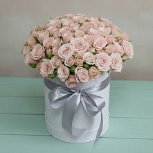 Цветочная композиция из Розы в шляпной коробке в Махмуде-Мектебе