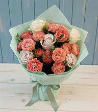 Букет цветов из:  Розы в Махмуде-Мектебе