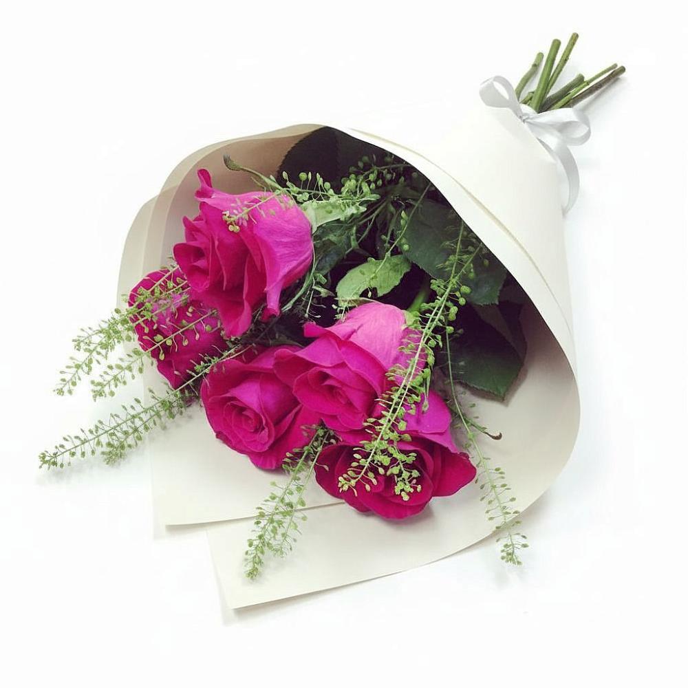 Букет цветов из: Розы в Махмуде-Мектебе