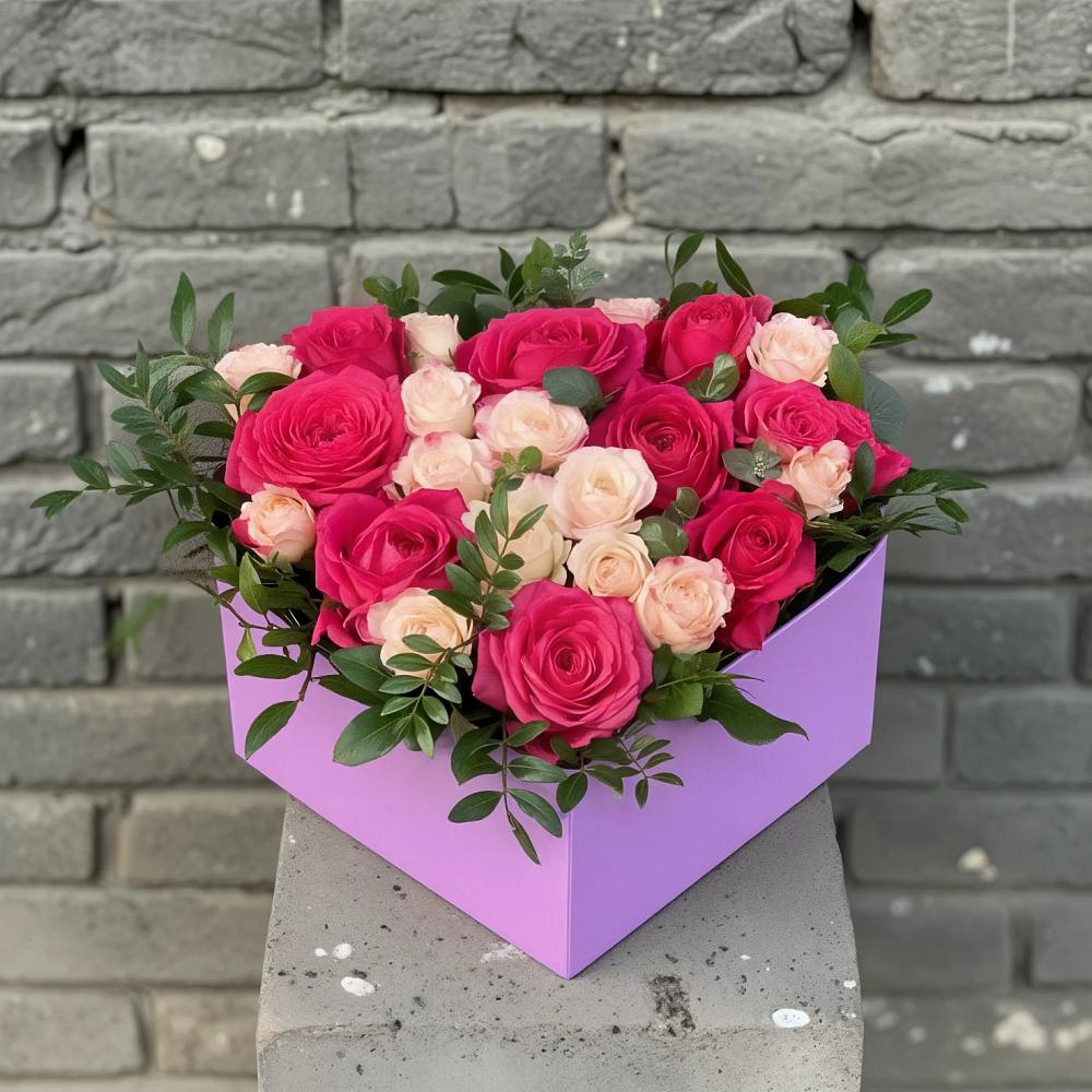 Цветочная композиция из Розы в коробке в Махмуде-Мектебе