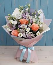 Букет цветов из:  Лизиантусы, Розы, Альстромерии и Гипсофила в Махмуде-Мектебе