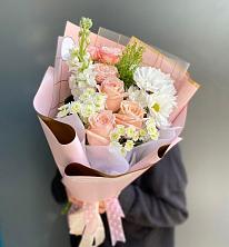 Букет цветов из:  Хризантемы и Розы в Махмуде-Мектебе