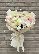 Букет цветов из:  Гвоздики, Розы, Лизиантусы и Хризантемы в Махмуде-Мектебе