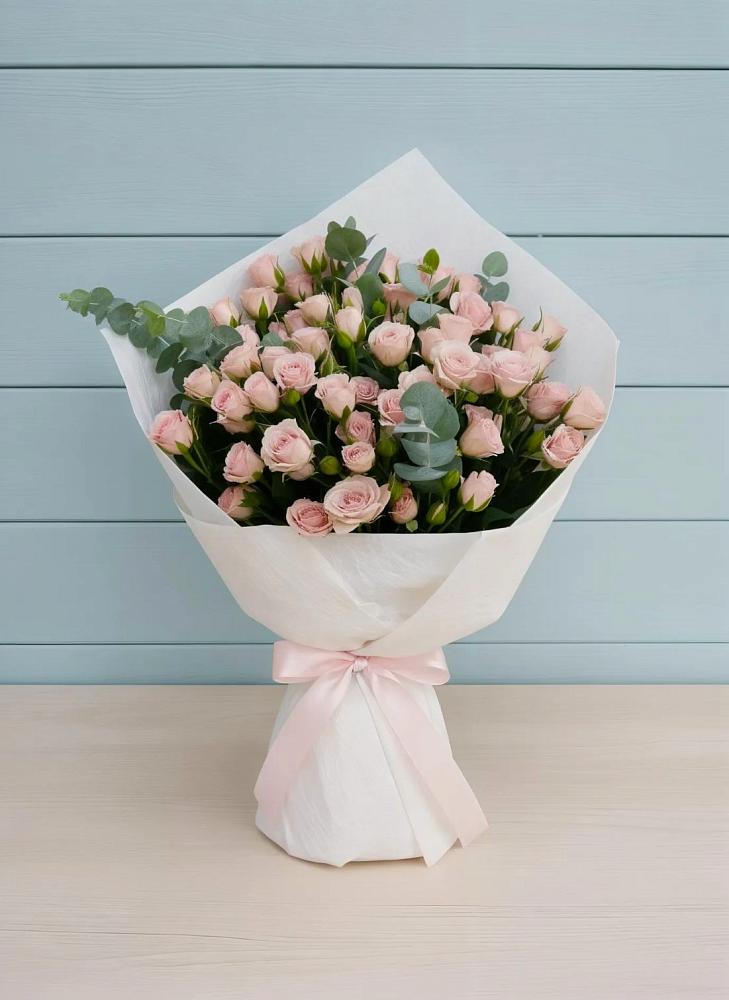 Букет цветов из: Розы в Махмуде-Мектебе