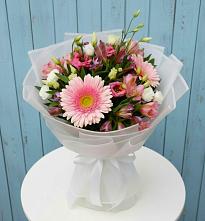 Букет цветов из:  Герберы, Альстромерии и Лизиантусы в Махмуде-Мектебе