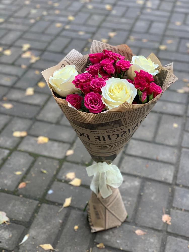 Букет цветов из: Розы в Махмуде-Мектебе