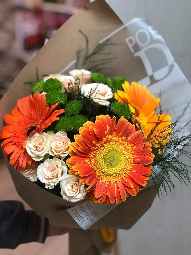 Букет цветов из: Герберы, Хризантемы и Розы в Махмуде-Мектебе