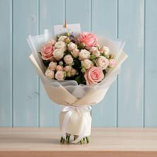 Букет цветов из:  Розы в Махмуде-Мектебе
