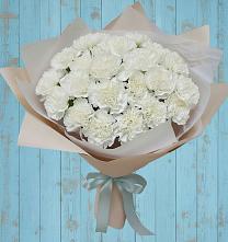 Букет цветов из:  Гвоздики в Махмуде-Мектебе