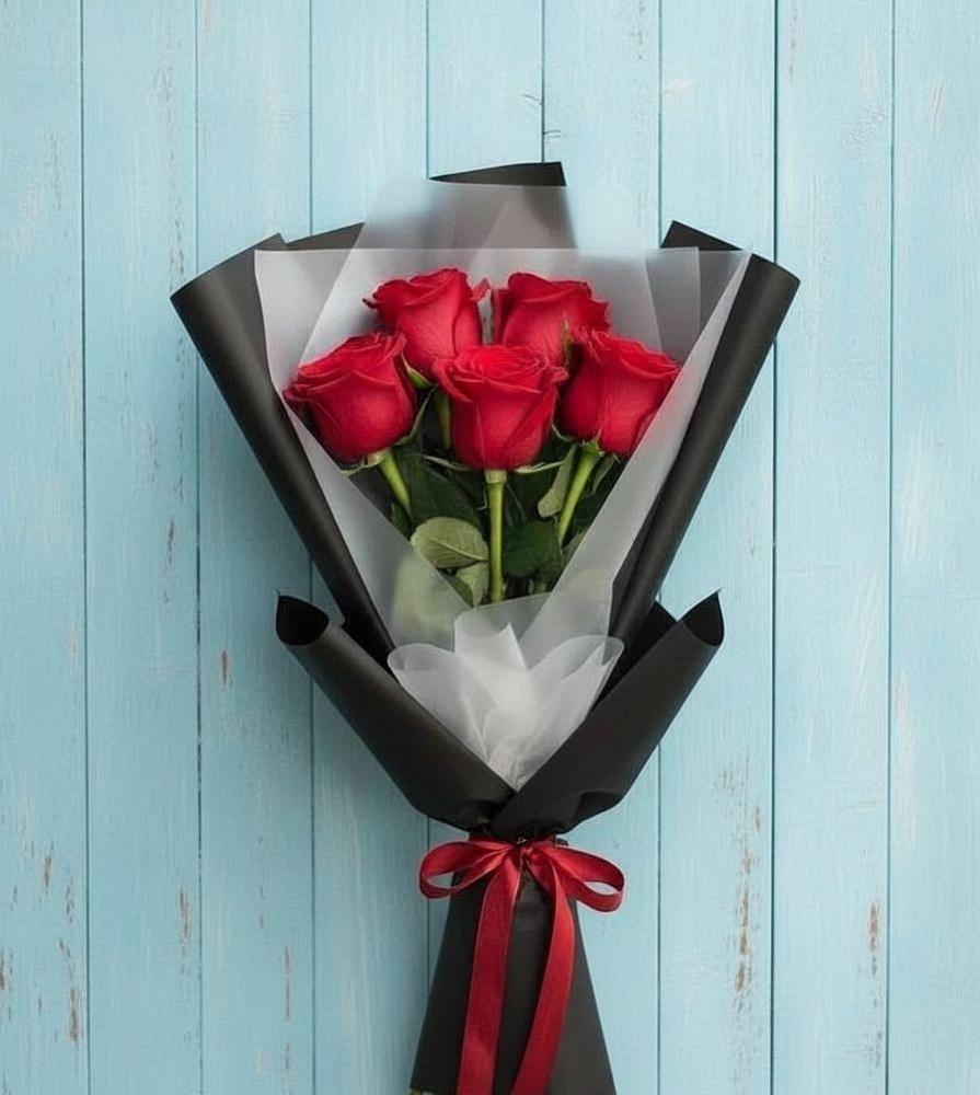 Букет цветов из: Розы в Махмуде-Мектебе