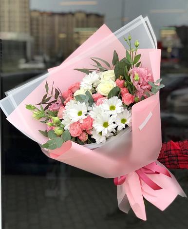 Букет цветов из: Розы, Лизиантусы и Хризантемы в Махмуде-Мектебе