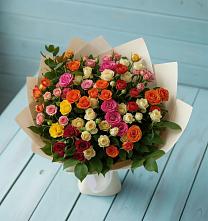 Букет Микс из разноцветных кустовых роз в Махмуде-Мектебе